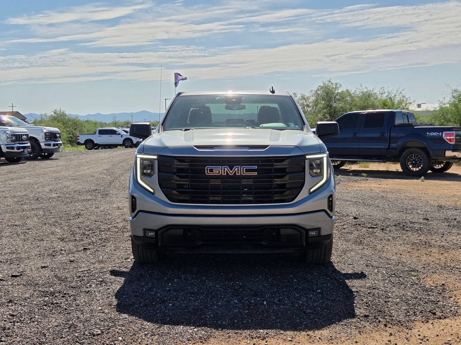 Used 2025 GMC Sierra 1500 Elevation AWD/4WD image 2