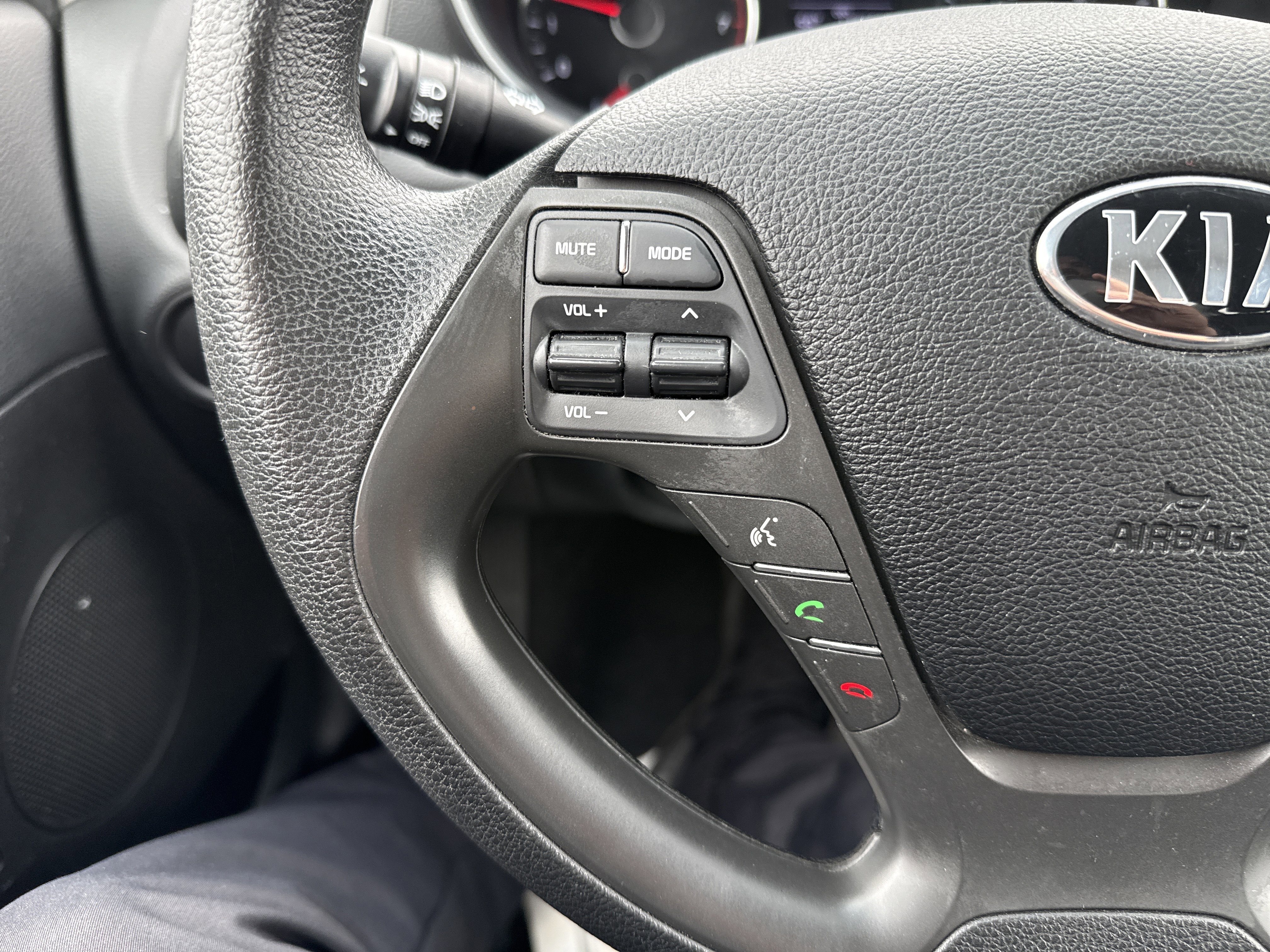 Used 2018 Kia Forte LX FWD image 16