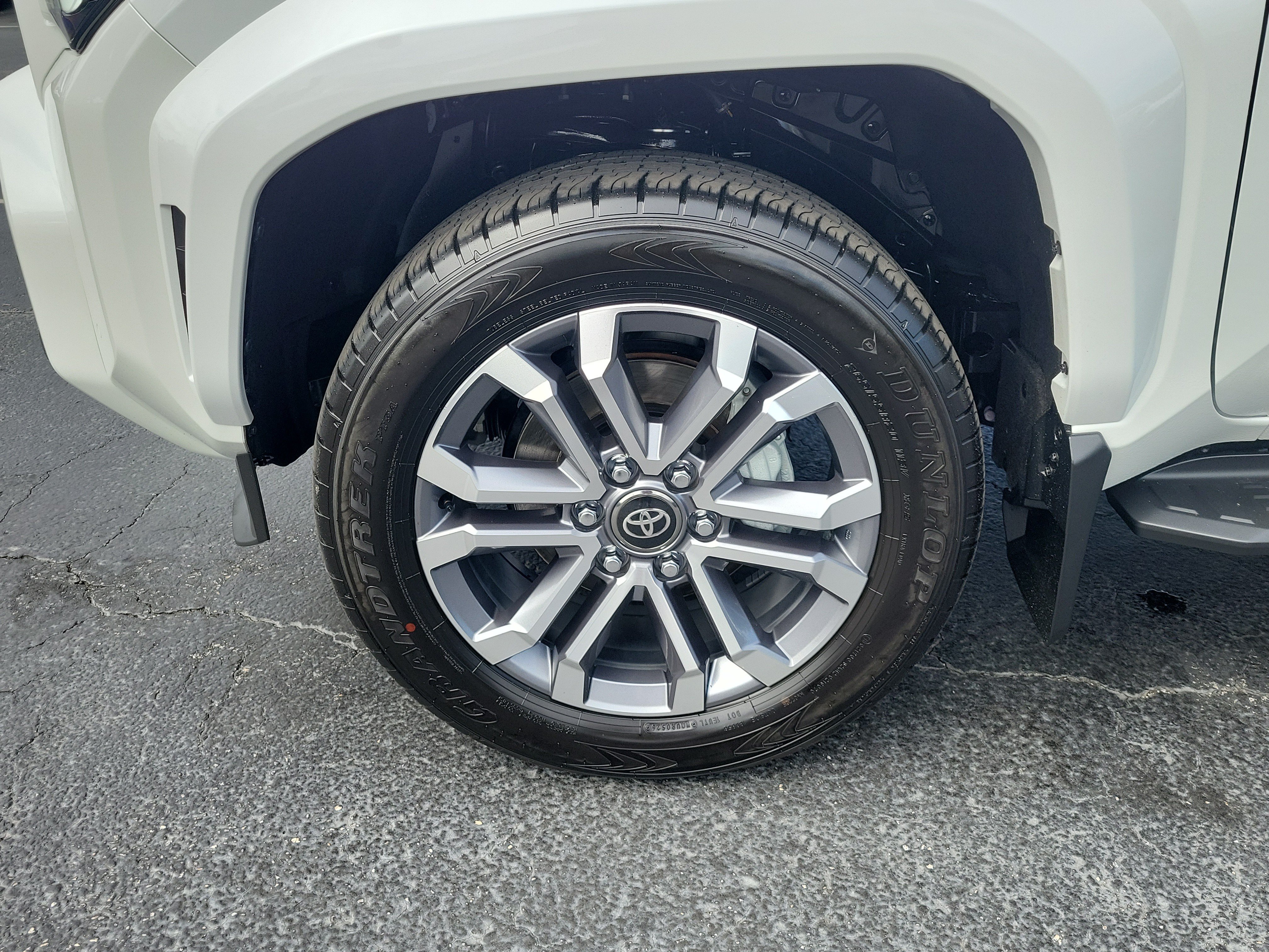 Used 2026 Toyota 4Runner Limited AWD/4WD image 5