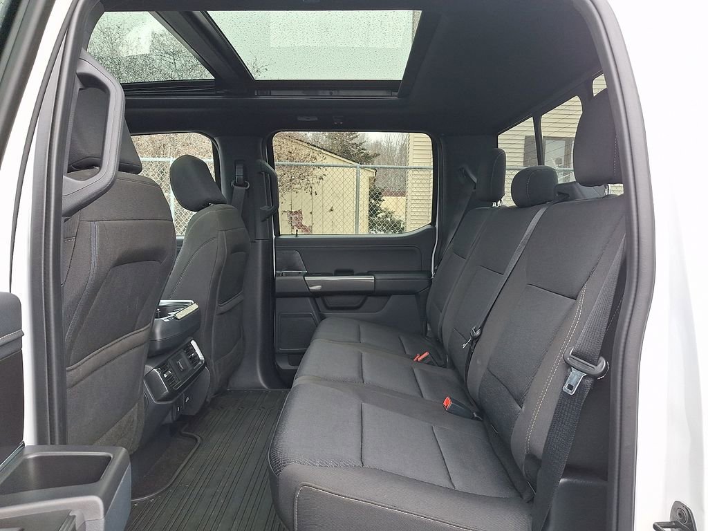 Certified 2022 Ford F150 XLT w/ Equipment Group 302A High image 11