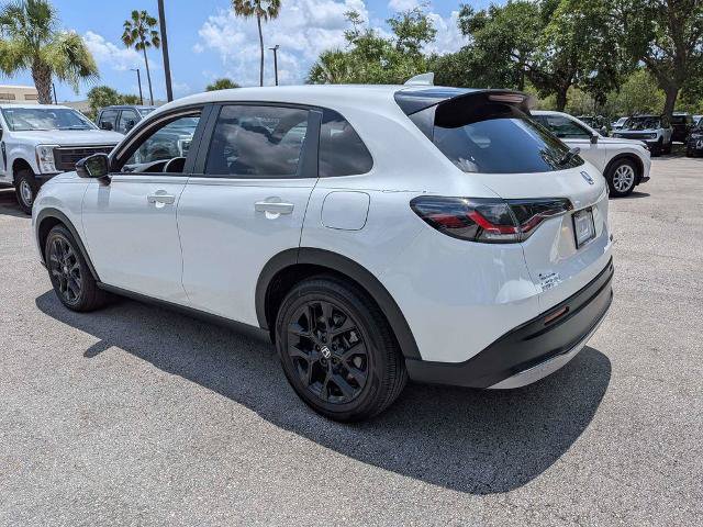 Used 2023 Honda HR-V Sport image 5