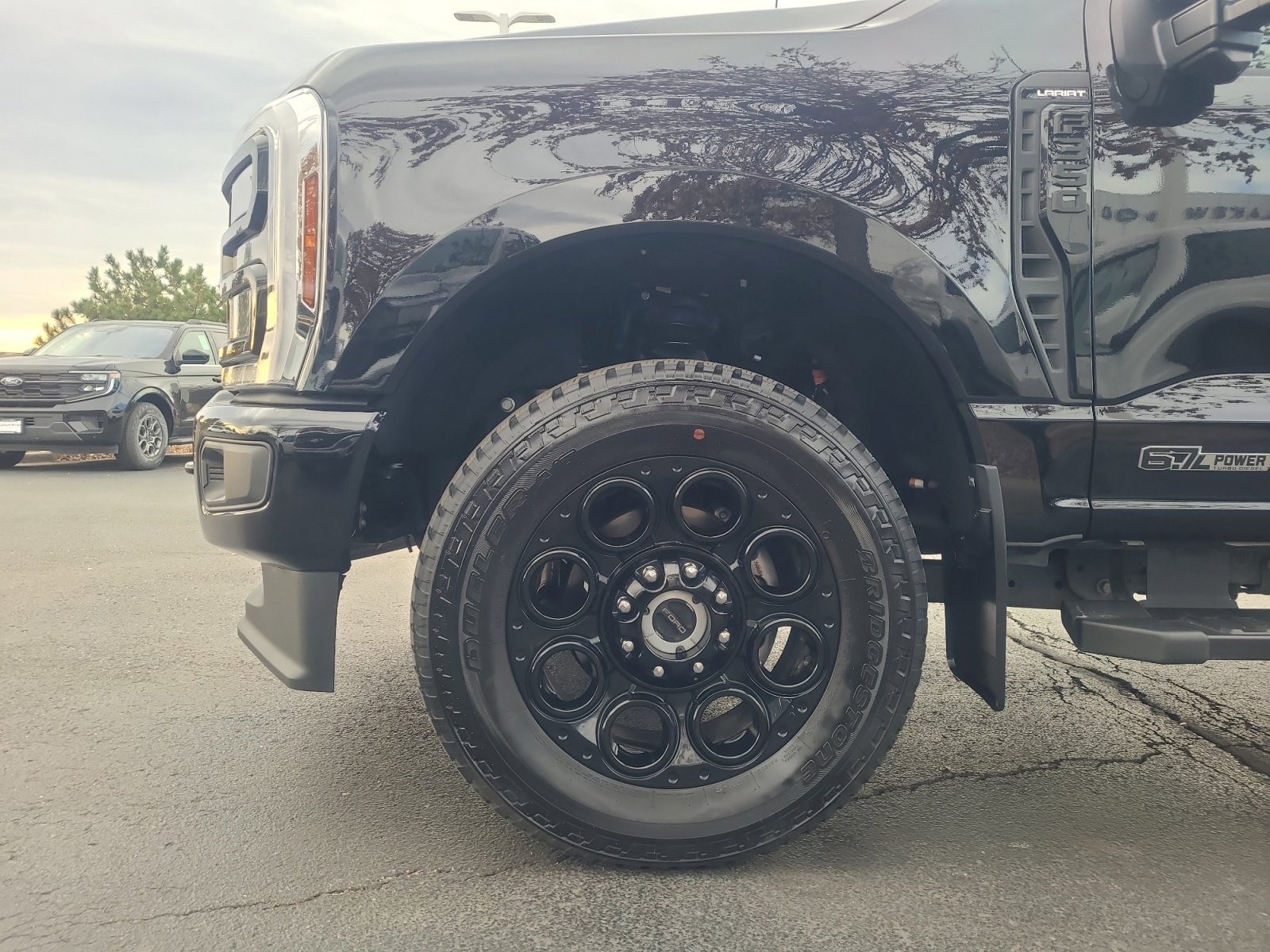 Certified 2025 Ford F350 Lariat w/ Black Appearance Package image 26