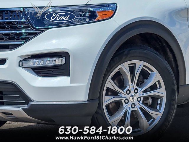 Certified 2023 Ford Explorer XLT w/ Equipment Group 202A AWD/4WD image 3