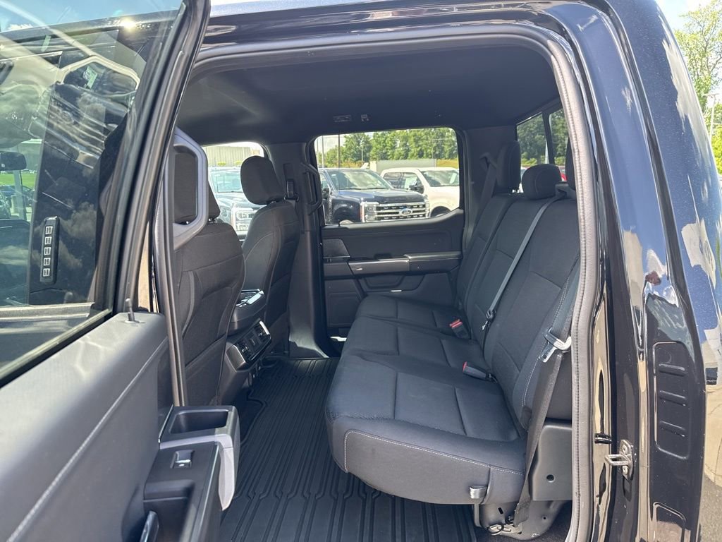 Certified 2022 Ford F150 XLT w/ Equipment Group 302A High image 15