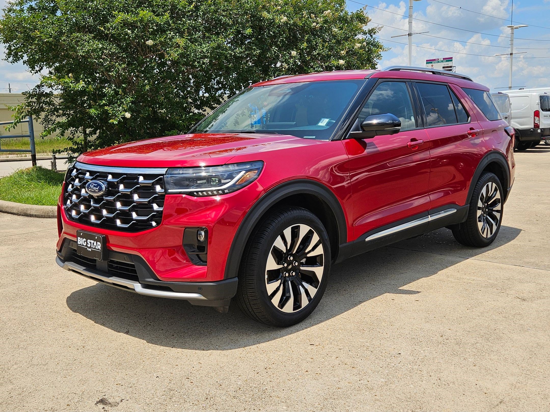 Certified 2026 Ford Explorer Platinum w/ LUX Leather Package AWD/4WD image 10