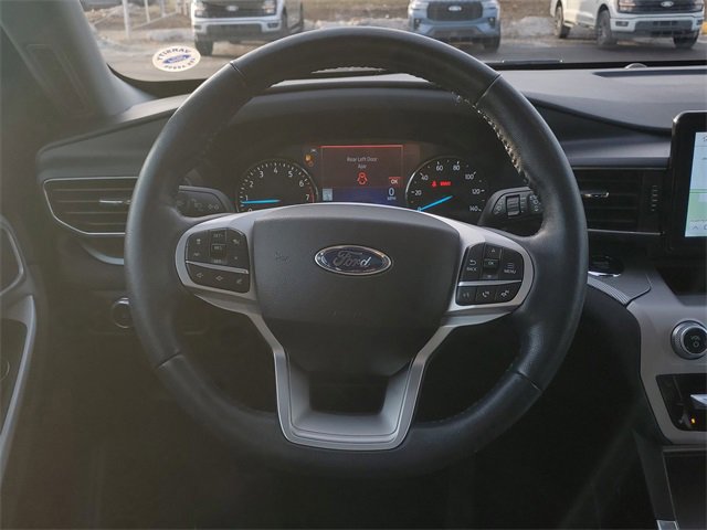 Certified 2022 Ford Explorer XLT w/ Equipment Group 202A image 31