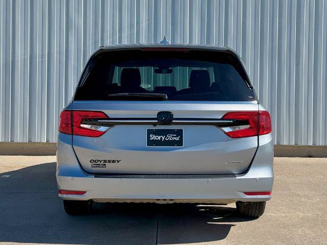 Used 2023 Honda Odyssey Touring image 5