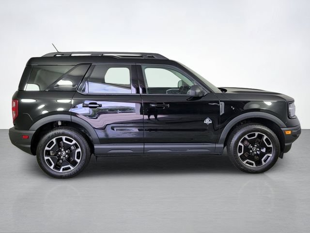 Certified 2023 Ford Bronco Sport Outer Banks w/ Tech Package AWD/4WD image 2