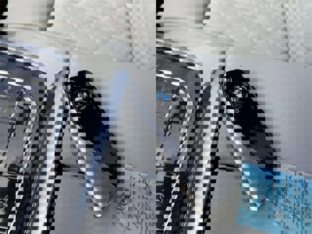 Used 2023 BMW X7 xDrive40i w/ M Sport Package image 34