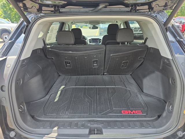 Used 2024 GMC Terrain SLE w/ Driver Convenience Package AWD/4WD image 9