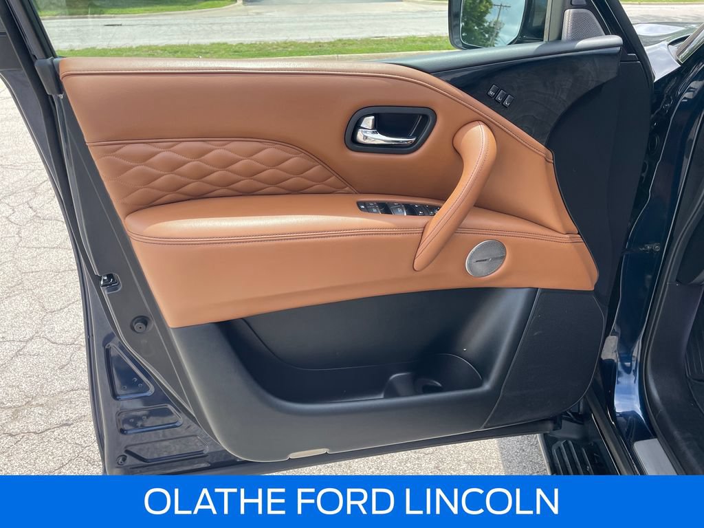 Used 2022 INFINITI QX80 Sensory w/ Cargo Package AWD/4WD image 10