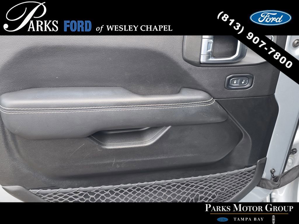 Used 2022 Jeep Wrangler Unlimited Sahara w/ LED Lighting Group image 15