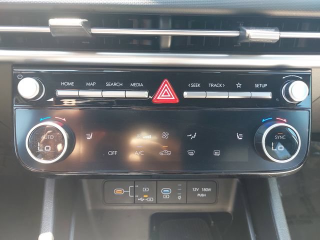 Used 2025 Hyundai Santa Cruz SEL FWD image 24