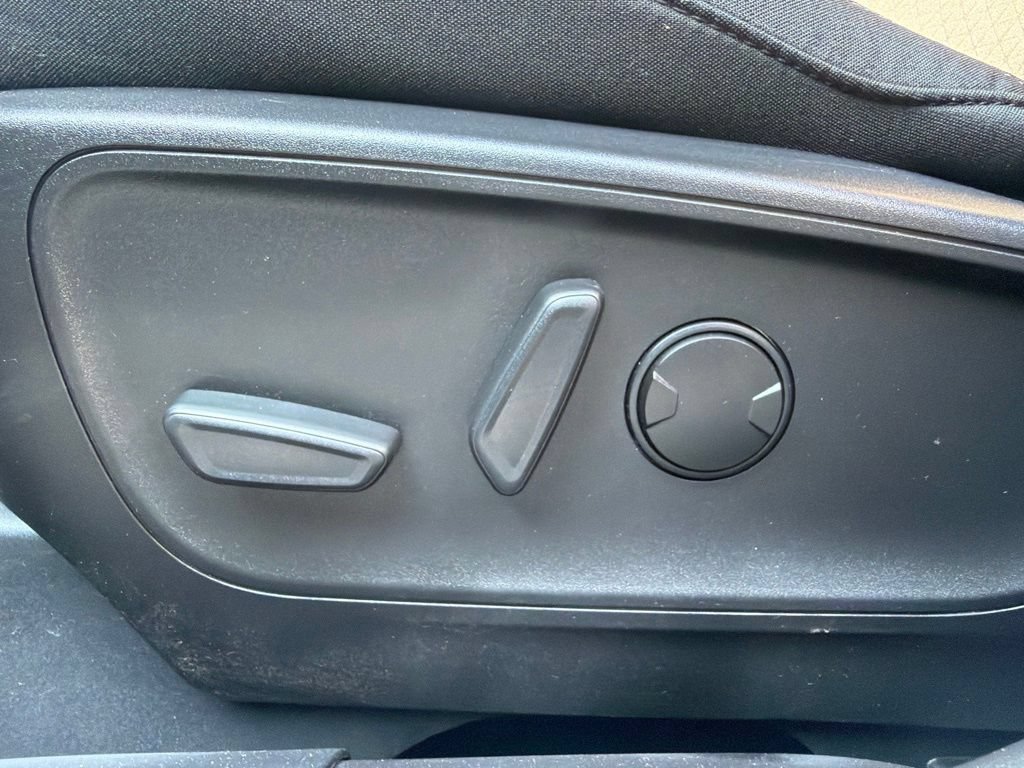 Certified 2023 Ford Escape Active AWD/4WD image 19