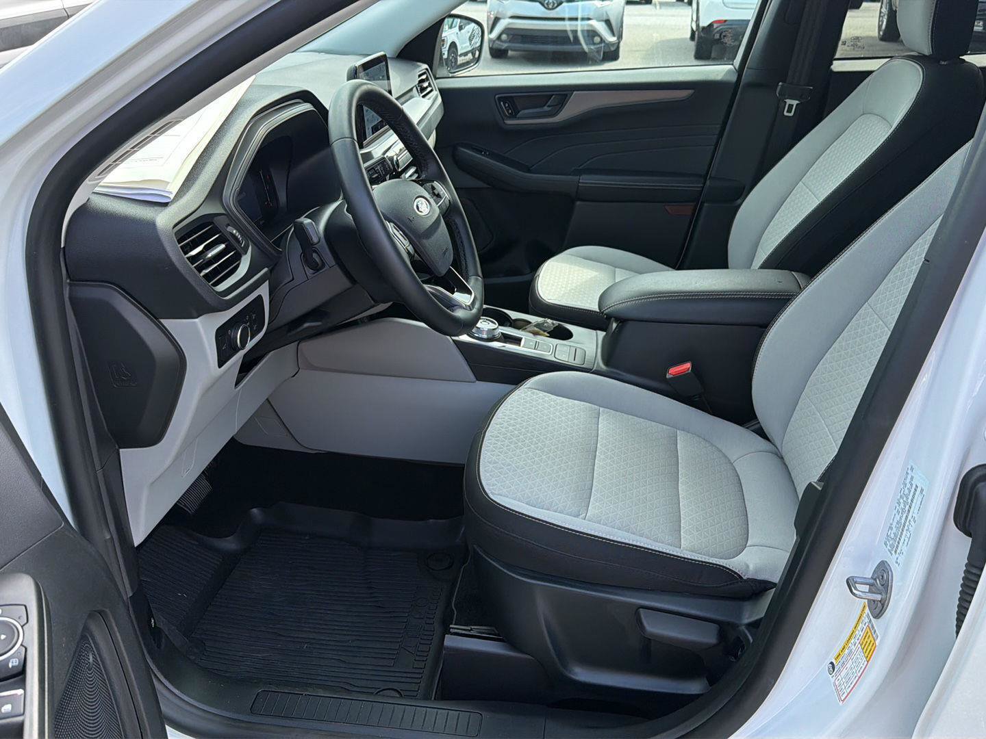 Certified 2025 Ford Escape Active w/ Cold Weather Package FWD image 10