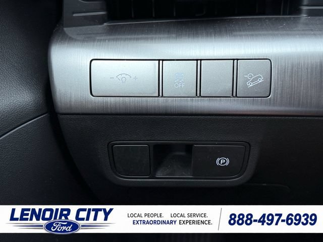 Used 2025 Hyundai Kona SEL FWD image 19