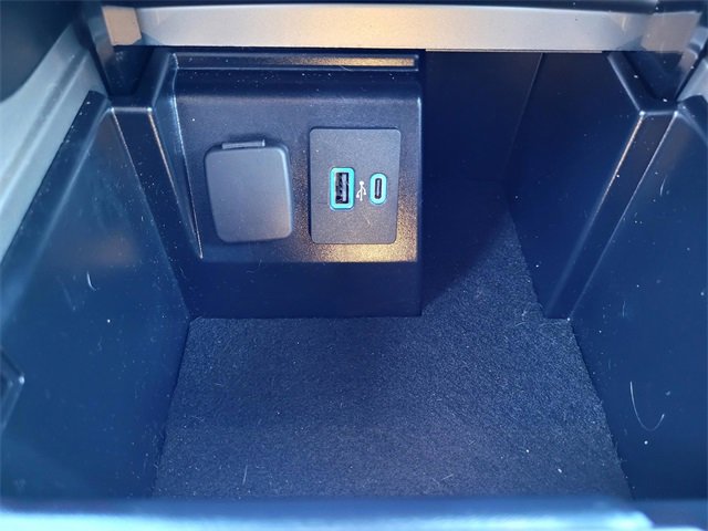 Certified 2022 Ford Explorer XLT w/ Equipment Group 202A image 17