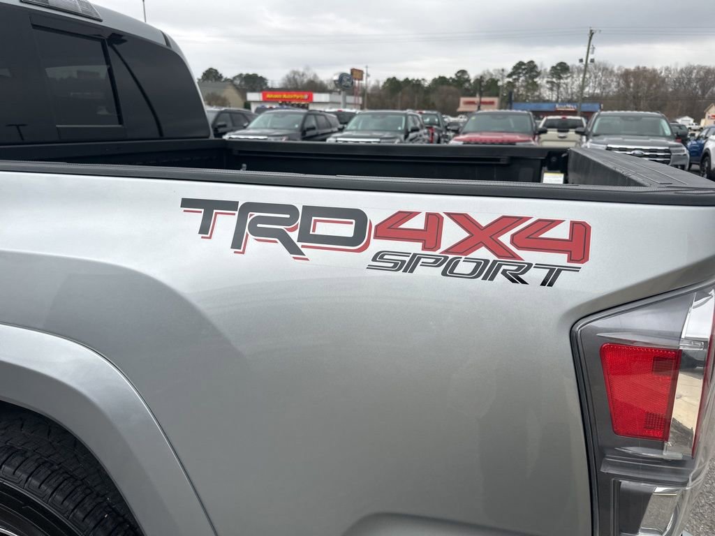 Used 2023 Toyota Tacoma TRD Sport w/ Technology Package AWD/4WD image 6