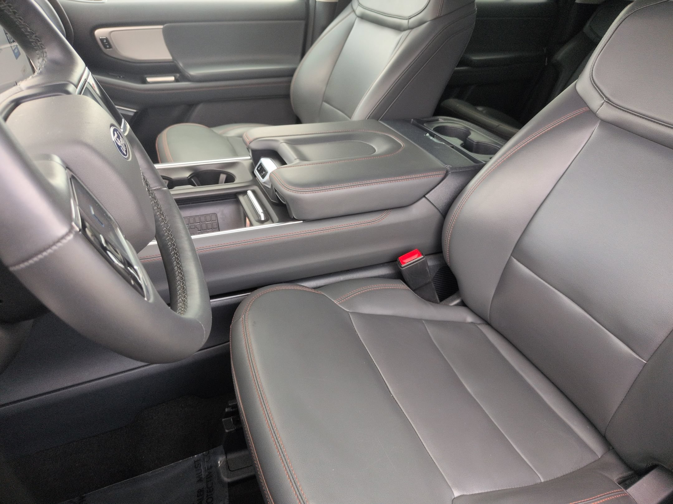 Certified 2025 Ford Expedition Active AWD/4WD image 16