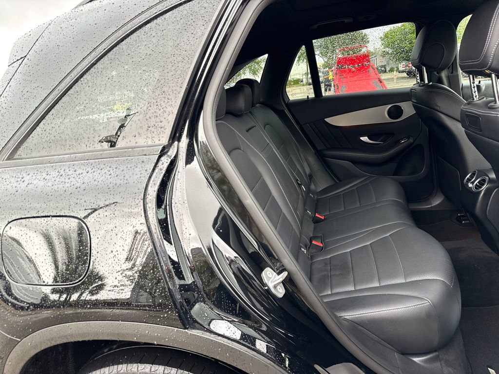 Used 2019 Mercedes-Benz GLC 300 image 27