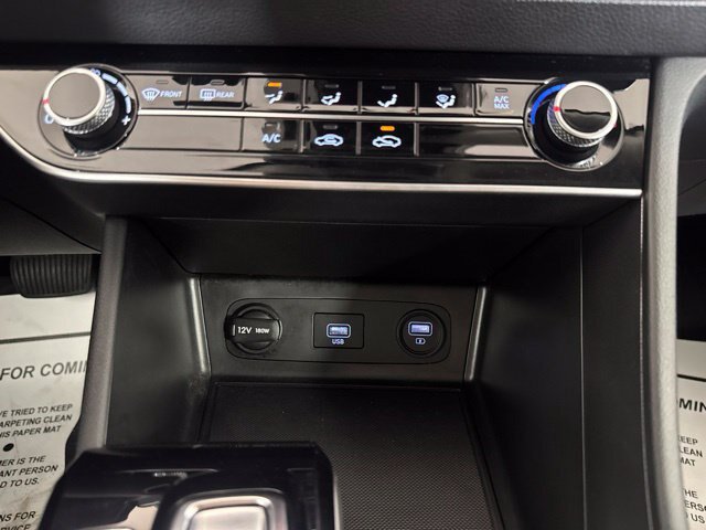 Used 2023 Hyundai Sonata SE w/ Preferred Accessory Package FWD image 13