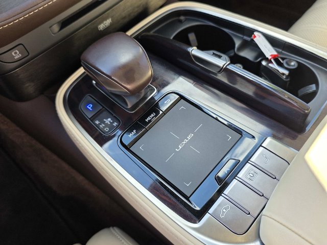 Used 2018 Lexus LS 500 w/ Interior Upgrade Package RWD image 17