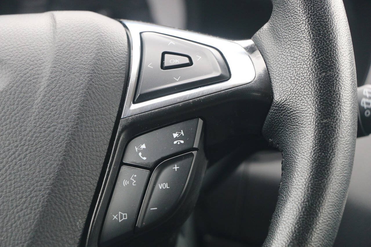 Certified 2024 Ford Edge SEL AWD/4WD image 17