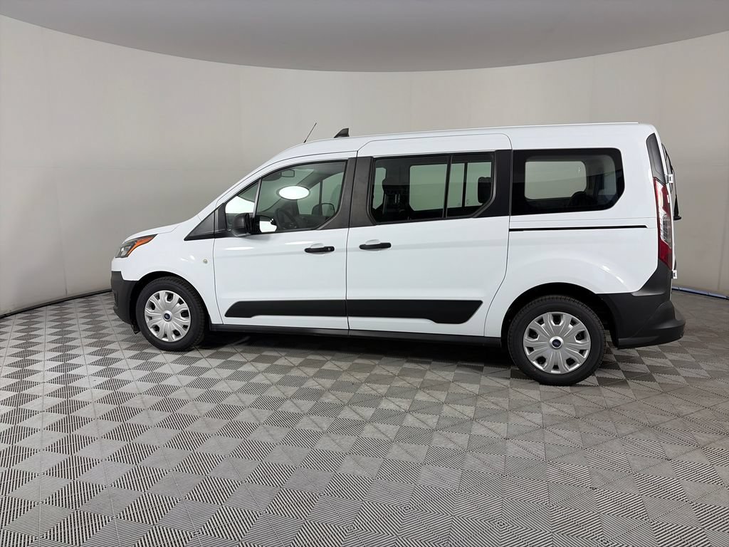 Certified 2022 Ford Transit Connect XL FWD image 4