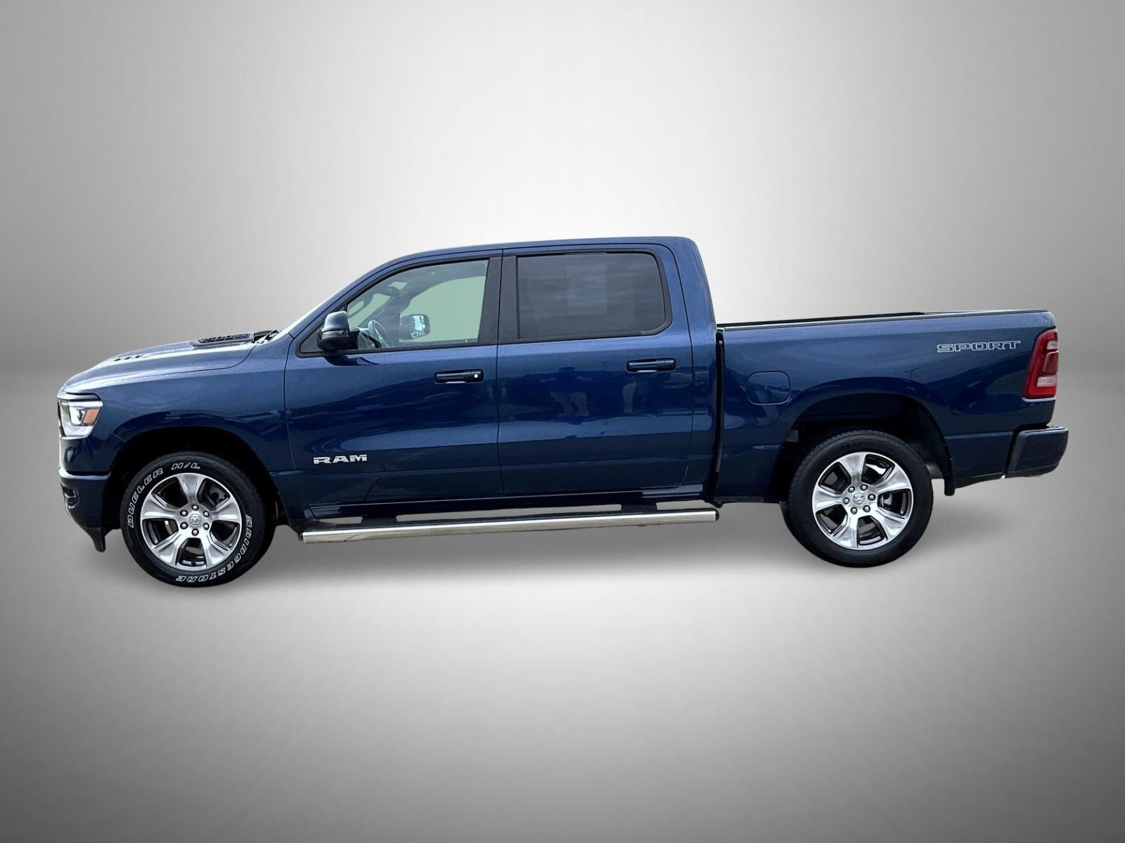Used 2023 RAM 1500 Laramie AWD/4WD image 8