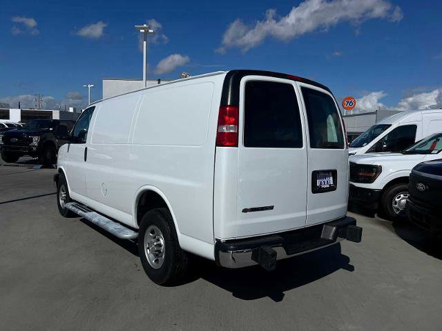 Used 2024 Chevrolet Express 2500 WORK VAN w/ Driver Convenience Package image 4
