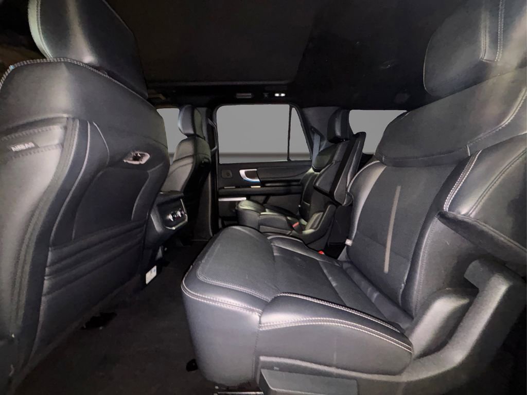 Certified 2025 Ford Expedition Max Platinum w/ Stealth Performance Package AWD/4WD image 9