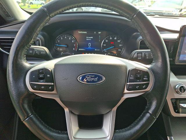 Certified 2022 Ford Explorer XLT w/ Equipment Group 202A AWD/4WD image 19