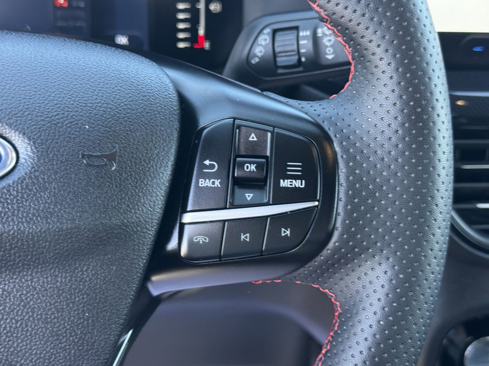 Certified 2023 Ford Escape ST-Line w/ Equipment Group 301A image 30