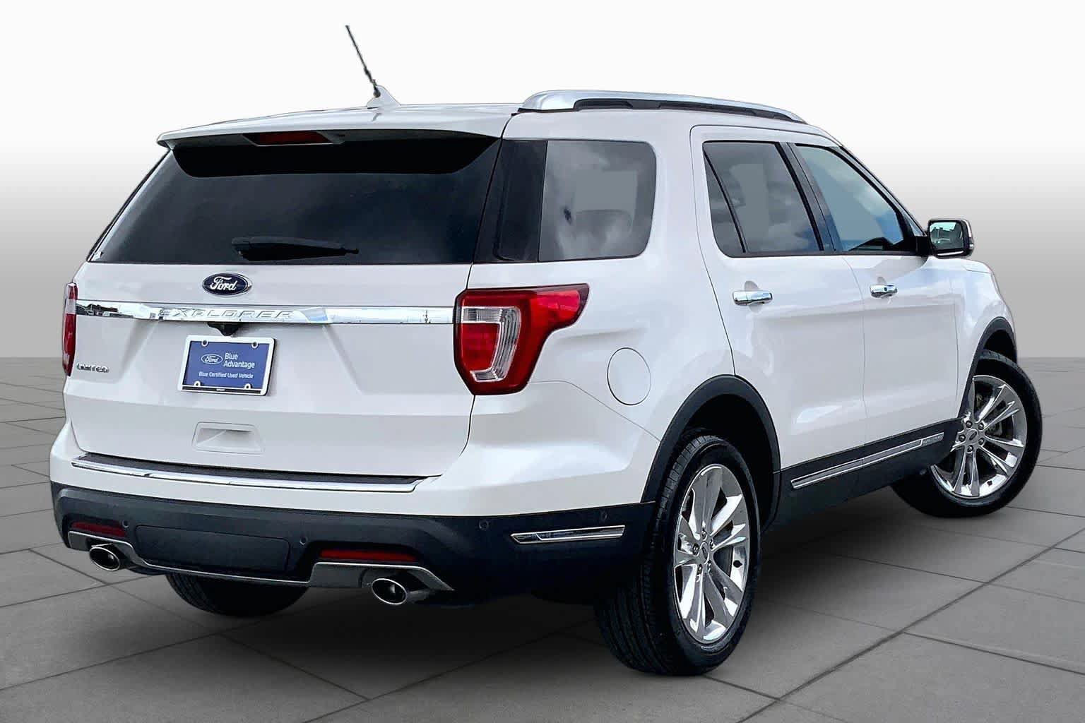 Certified 2018 Ford Explorer Limited w/ Equipment Group 301A FWD image 13