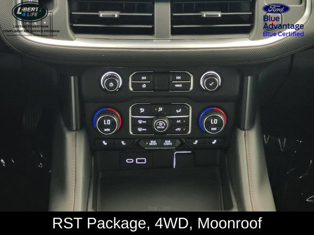 Used 2024 Chevrolet Suburban RST w/ Luxury Package AWD/4WD image 23
