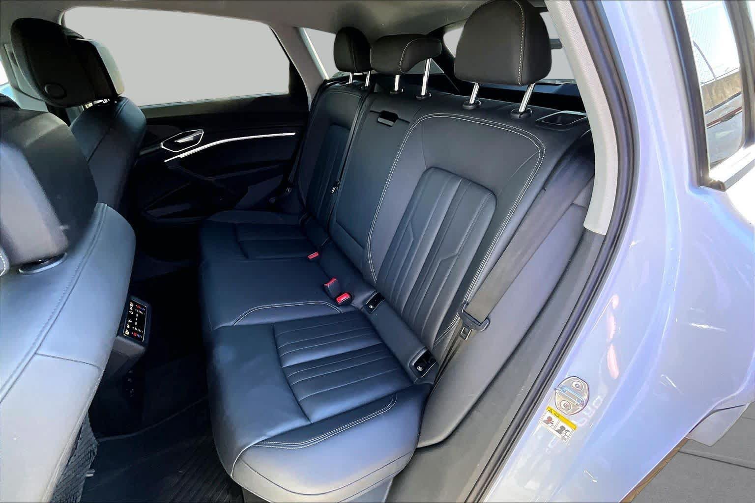 Used 2021 Audi e-tron Premium w/ Convenience Plus Package AWD/4WD image 20