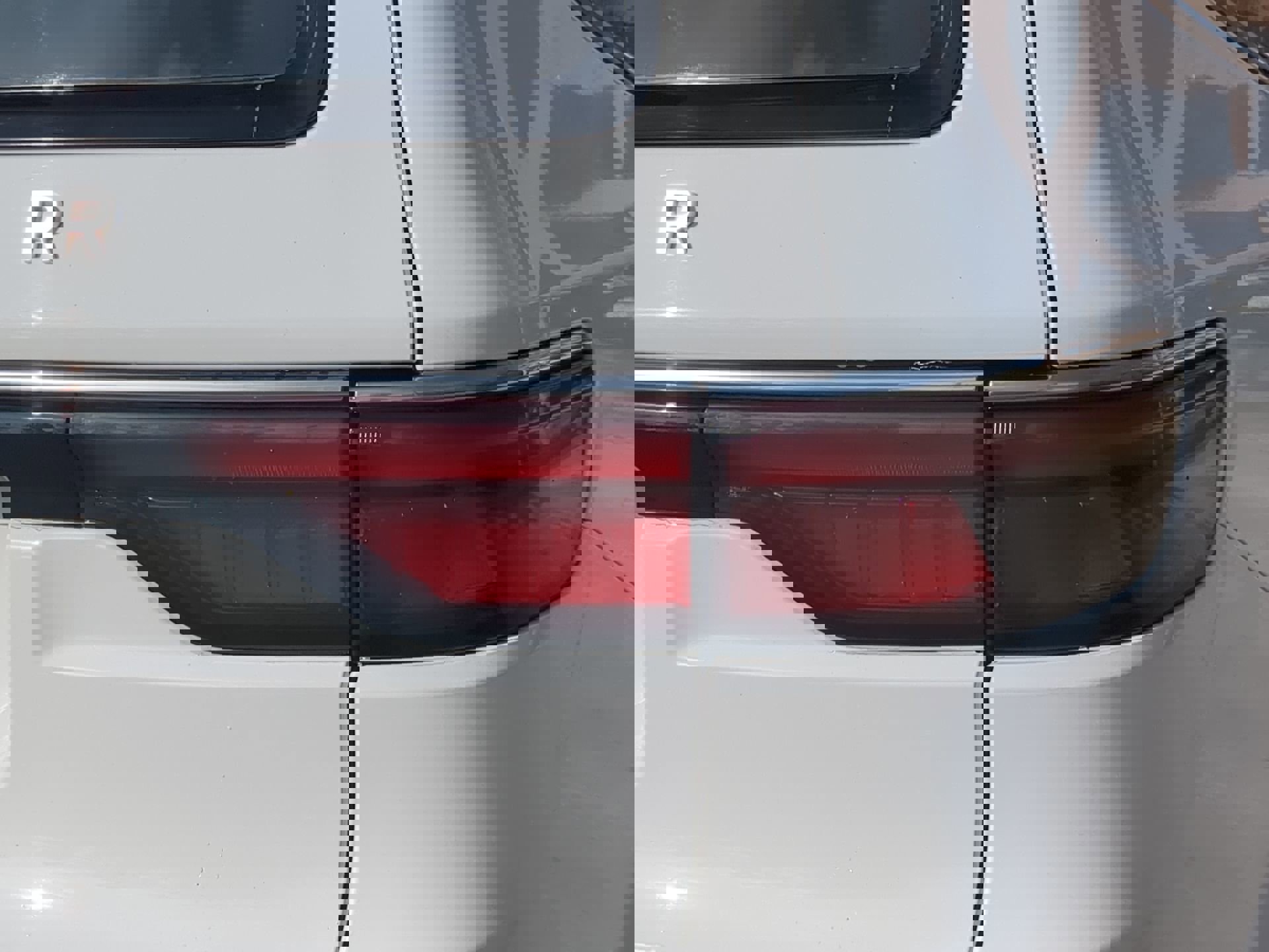 Used 2023 Jeep Wagoneer L Series III w/ Preferred Equipment Group image 38