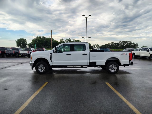 Certified 2023 Ford F250 XL w/ Snow Plow/Camper Package AWD/4WD image 3