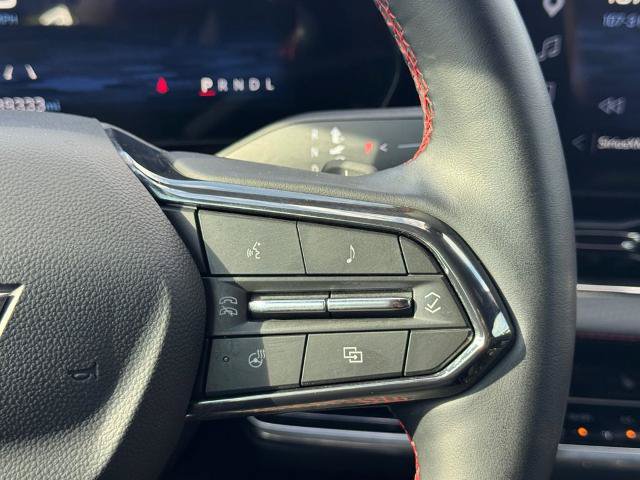 Used 2025 Chevrolet Equinox RS FWD image 22