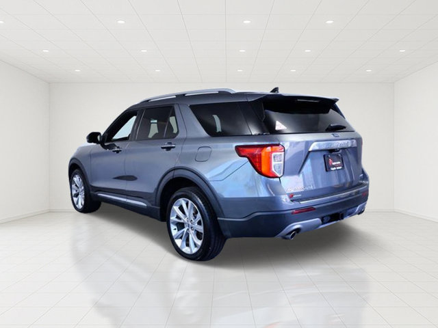 Certified 2023 Ford Explorer Platinum w/ Technology Package AWD/4WD image 4