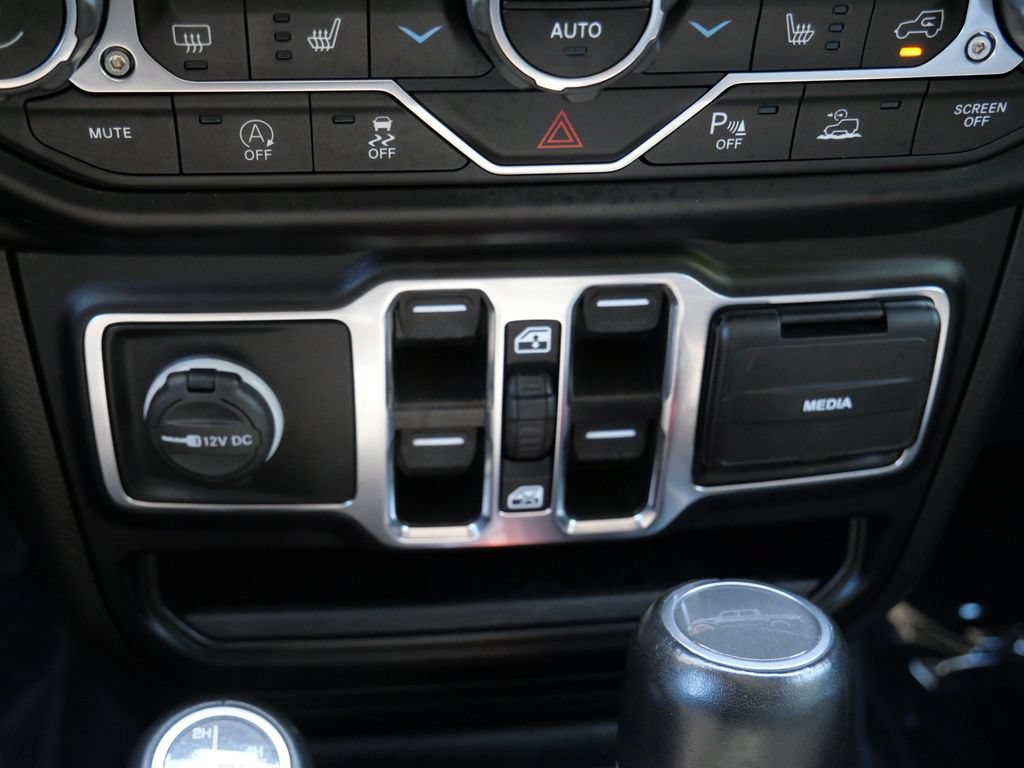 Used 2022 Jeep Gladiator Overland AWD/4WD image 26