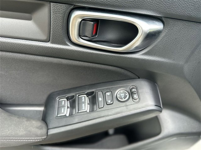 Used 2025 Honda Civic Sport image 14