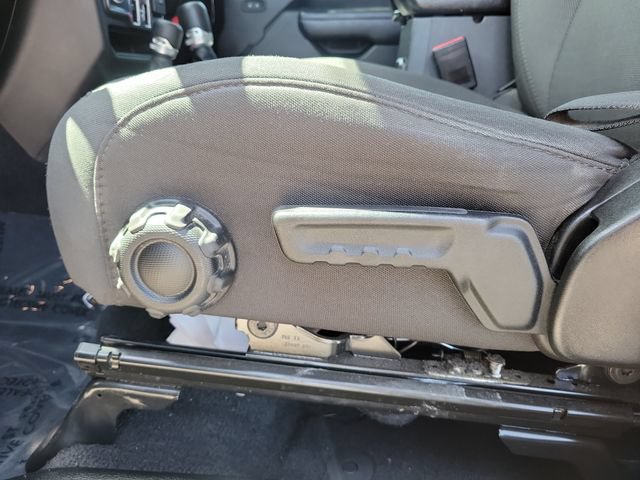 Used 2023 Jeep Gladiator Sport AWD/4WD image 21