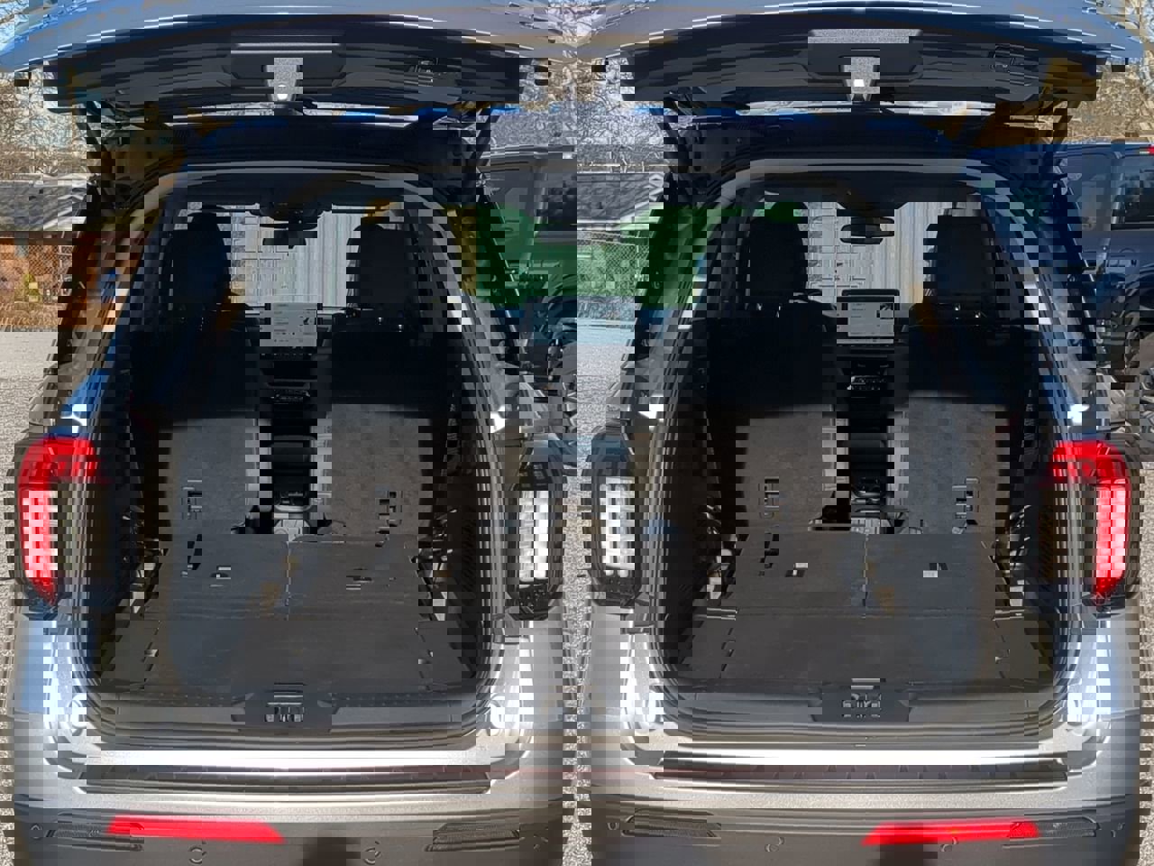 Certified 2025 Ford Explorer Active w/ Active Comfort Package image 11