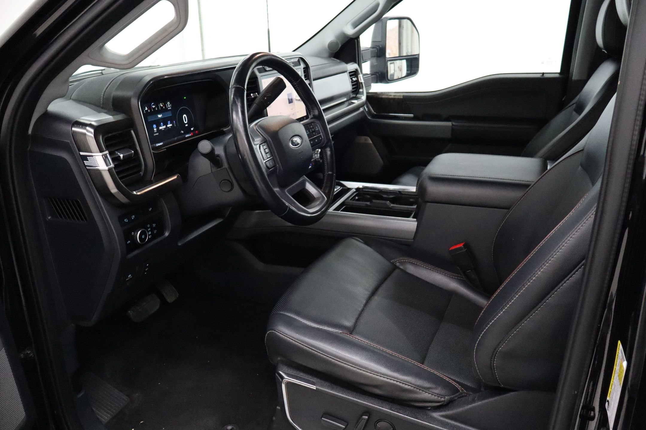 Certified 2023 Ford F250 Lariat w/ Sport Appearance Package image 39