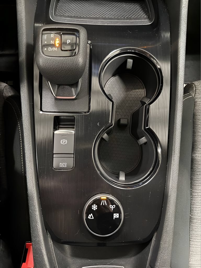 Used 2023 Nissan Rogue SV AWD/4WD image 25