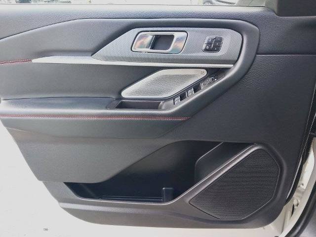 Certified 2025 Ford Explorer ST AWD/4WD image 14