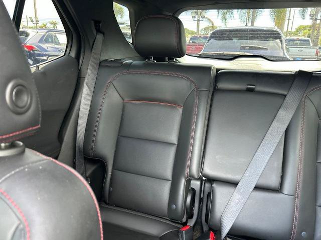 Used 2022 Chevrolet Equinox RS w/ RS Leather Package FWD image 12