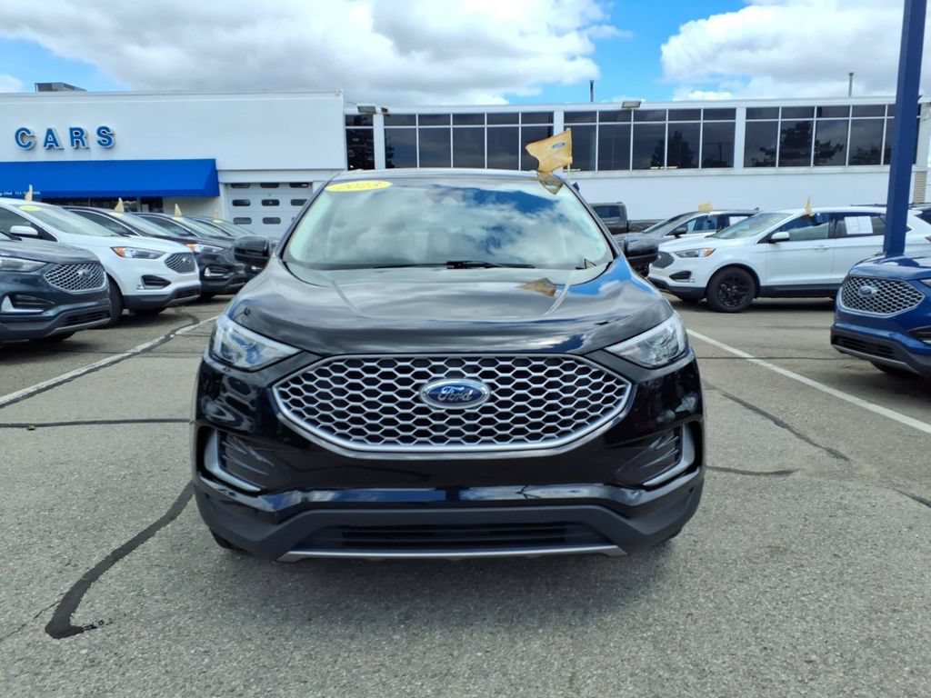Certified 2023 Ford Edge SEL AWD/4WD image 3