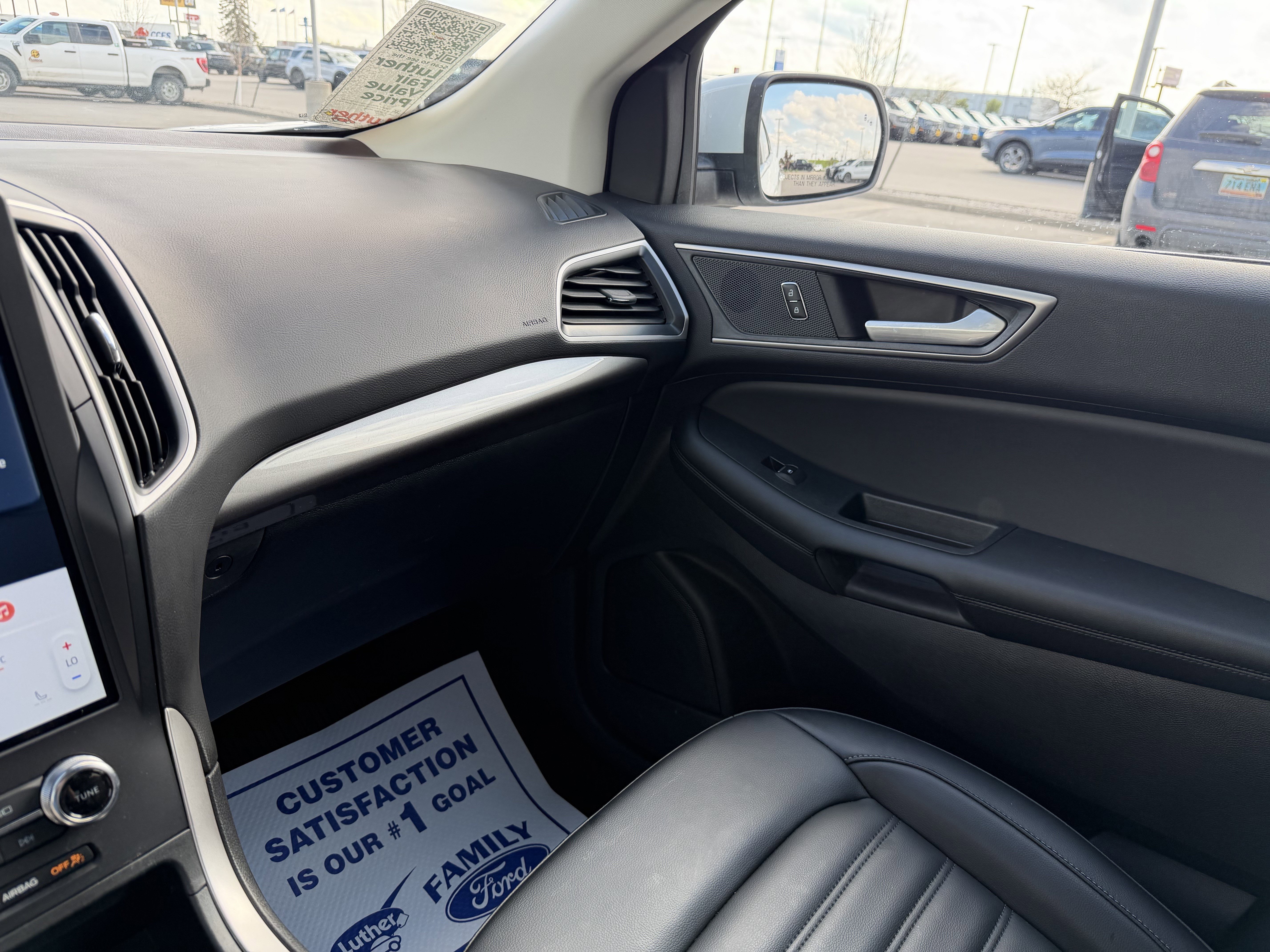 Certified 2024 Ford Edge SEL w/ Convenience Package AWD/4WD image 11